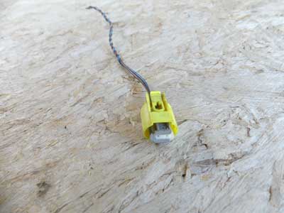 Mercedes Yellow Grey 2 Pin 2 Wire Connector 968339-3